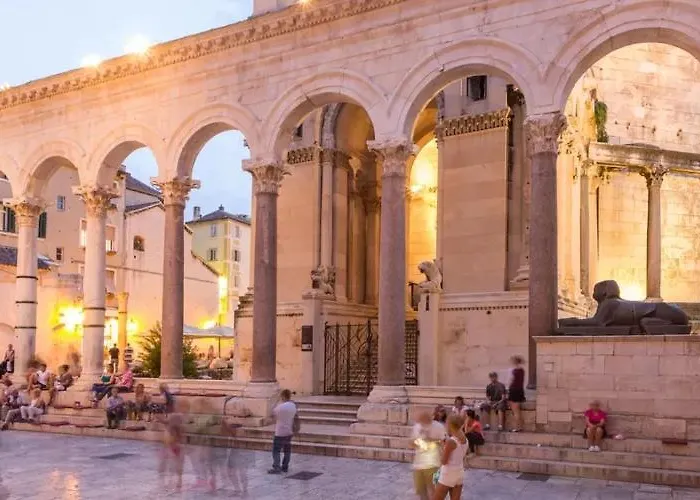 Emperor's Luxury - Unique Unesco Site Διαμέρισμα Σπλιτ
